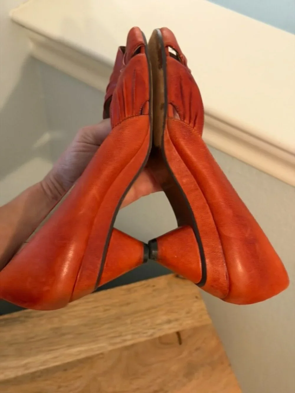 Frye Ada Pleats Peep Toe Pumps Coral Red Leather Kitten Heels Size 8 Vintage